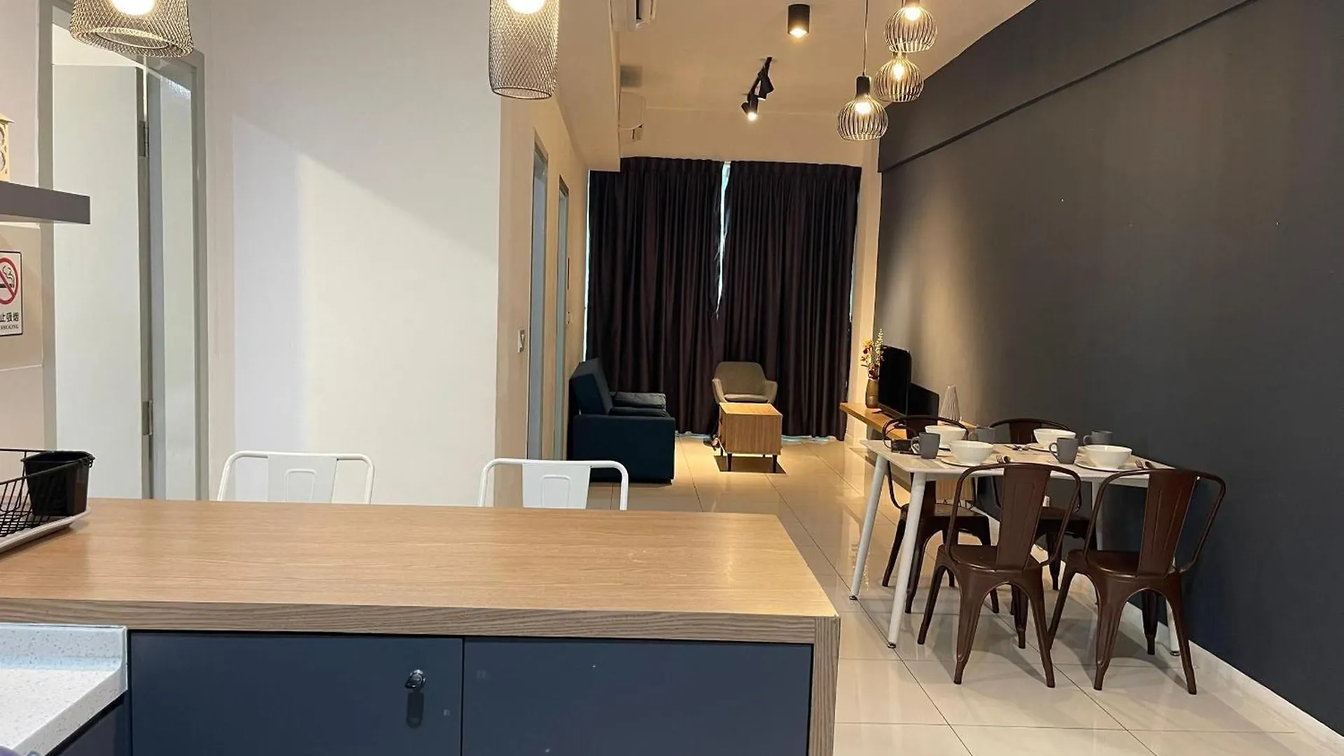 Sutera Avenue - 6 Pax 2 Rooms - Opposite Imago Shopping Mall Kampong Sembulan